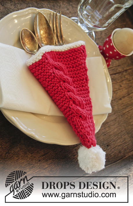 Dinner At The Kringles / DROPS Extra 0-1062 - DROPS Christmas: Knitted DROPS cutlery holder with cables in ”Paris”.