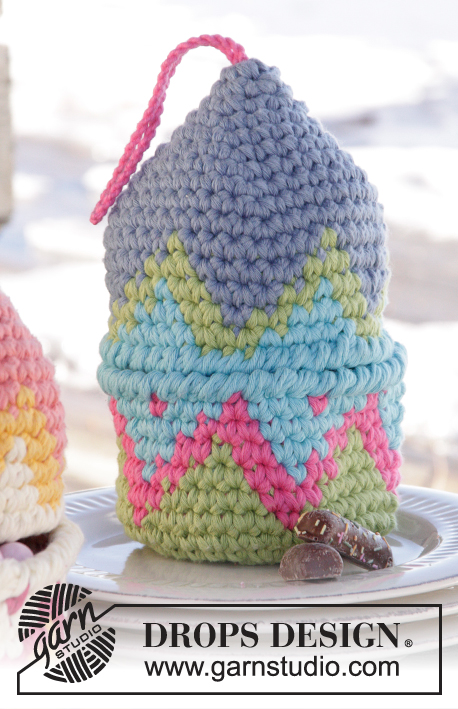 Hide & Sweet / DROPS Extra 0-1249 - Pascua DROPS: Huevos de Pascua DROPS en ganchillo, con patrón de colores, en 2 hilos “Paris”.