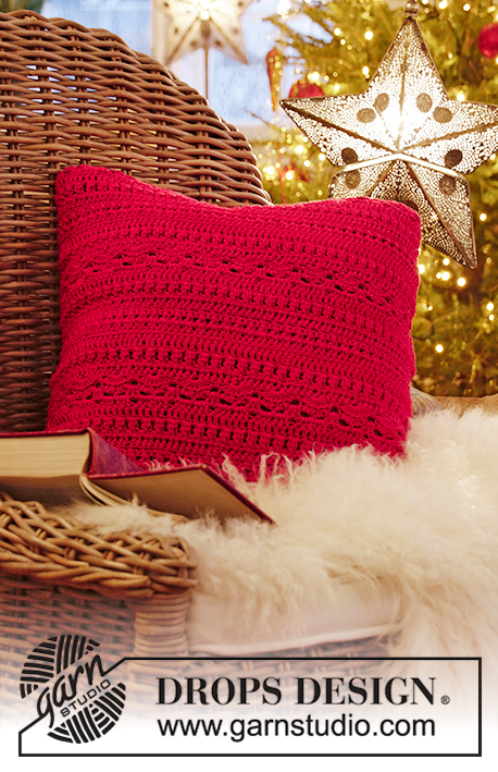 Merry Pillow / DROPS Extra 0-1445 - Housse de coussin crocheté avec point texturé en DROPS Muskat. 
Thème: Noël.