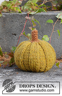 Cinderella's Pumpkins / DROPS Extra 0-1501 - Dýně pletená pružným vzorem z příze DROPS Snow. Motiv: Halloween.