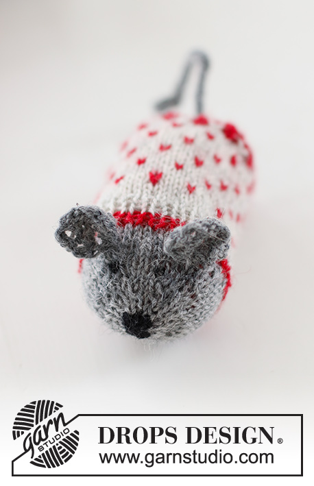 Christmas Mice / DROPS Extra 0-1548 - Ratinhos de Natal como decoração de Natal tricotados com jacquard norueguês e riscas em DROPS Fabel. Tema: Natal.