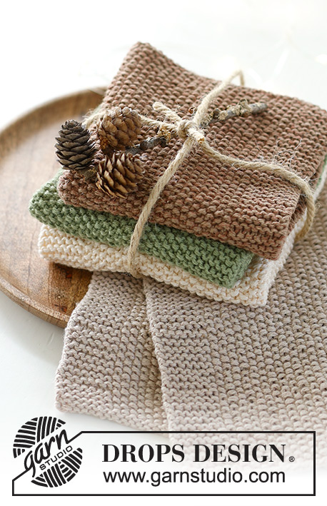 Seasonal Bites / DROPS Extra 0-1574 - Toalhetes tricotados em ponto de arroz em DROPS Belle. Tema: Natal.