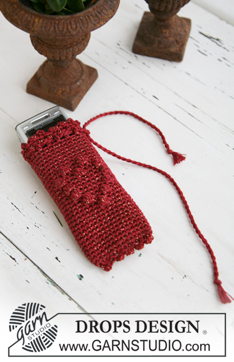 Rouge Glam / DROPS Extra 0-574 - Sac et housse de téléphone crochetés en DROPS Cotton Viscose et DROPS Glitter. Thème: Noël.