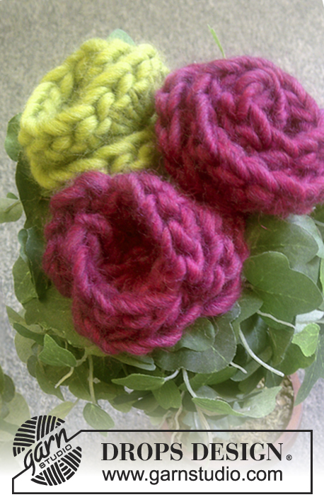 DROPS Extra 0-773 - Rosa DROPS en ganchillo / crochet en “Snow”.