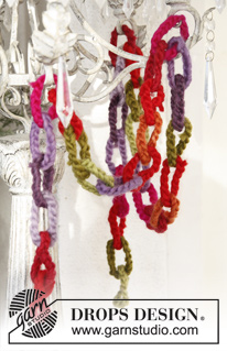 Christmas Flair / DROPS Extra 0-877 - Crochet DROPS garland for Christmas in ”Snow”. 