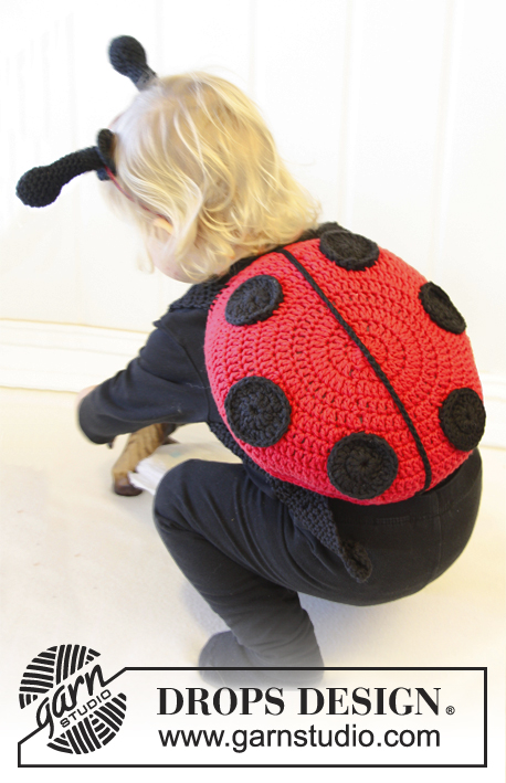 Ladybug in training / DROPS Extra 0-891 - Dziecięcy kostium na szydełku biedronka, z szelkami z włóczki DROPS Paris.
