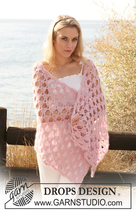 Pink Perfection / DROPS 118-8 - Chal DROPS en ganchillo / crochet con patrón de calados en “Alpaca” y “Kid-Silk”.
Diseño DROPS: Patrón No. Z-471
