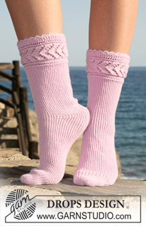 Free patterns - Naisen sukat / DROPS 119-33