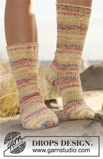 Free patterns - Naisen sukat / DROPS 138-25