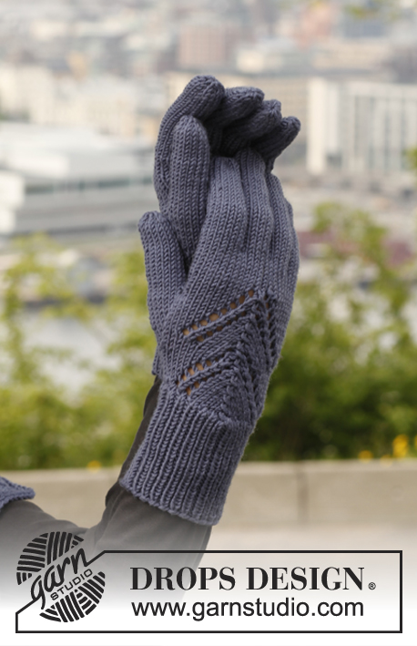 Midnight Boheme Gloves / DROPS 141-5 - DROPS prstové rukavice s ažurovým vzorem pletené z příze Merino Extra Fine.