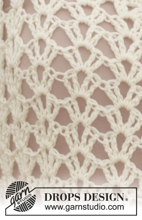 Verano / DROPS 153-14 - Ażurowy sweter rozpinany DROPS na szydełku, słupkami podwójnymi i ściegiem ażurowym z włóczki „Cotton Merino”. Od S do XXXL.