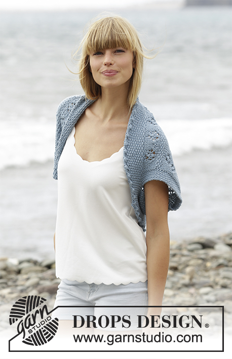 Beach Bolero / DROPS 168-10 - Knitted DROPS shoulder piece with lace pattern and moss st in ”Big Merino”. Size S-XXXL.