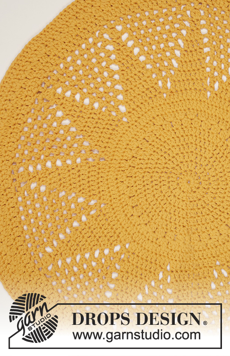 Sol / DROPS 170-39 - Crochet DROPS carpet with trebles and lace pattern in 2 strands Paris.