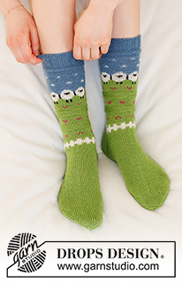 Summer Grazing / DROPS 178-22 - Knitted socks with sheeps in DROPS Fabel. Size 35-43.