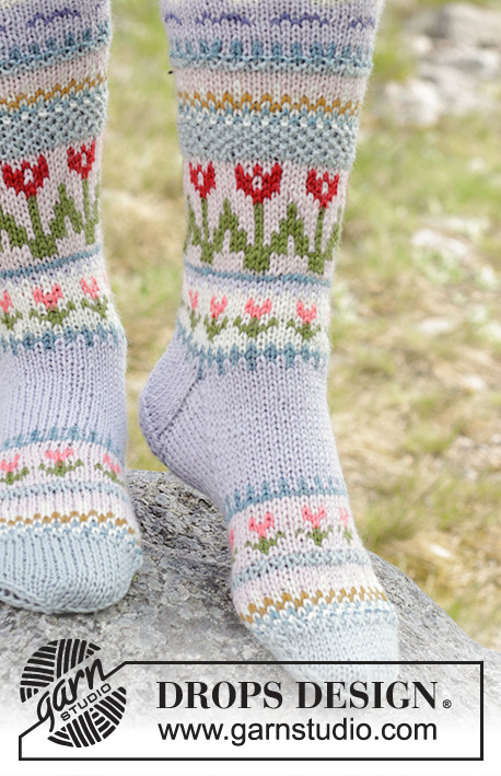 Always Winter / DROPS 179-36 - Gebreide sokken met veelkleurig Noors patroon. Maten 35 - 46.
Het werk wordt gebreid in DROPS Karisma.
