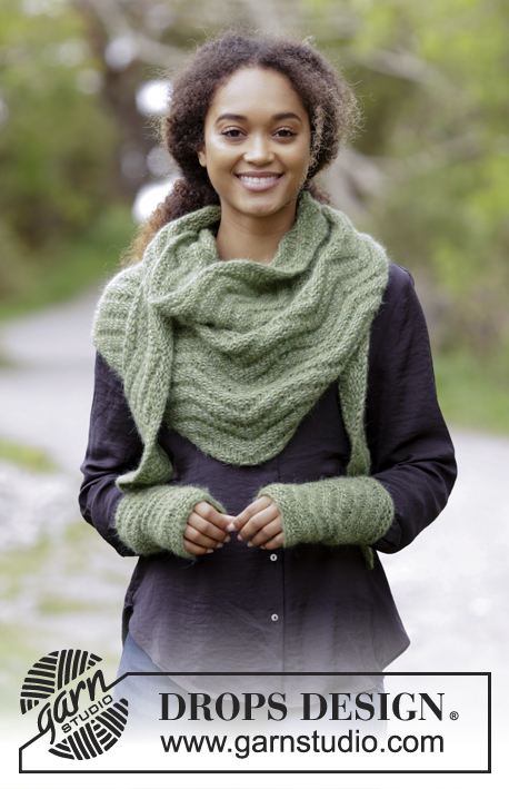 Green Sea / DROPS 180-26 - Set consists of: Knitted shawl and wrist warmers with zig-zag.
All parts are knitted in DROPS Air.