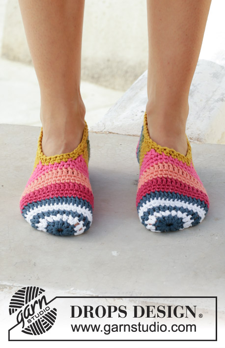 On Point / DROPS 189-29 - Crocheted slipper with stripes. Size 35-43. Piece is crocheted in DROPS Paris