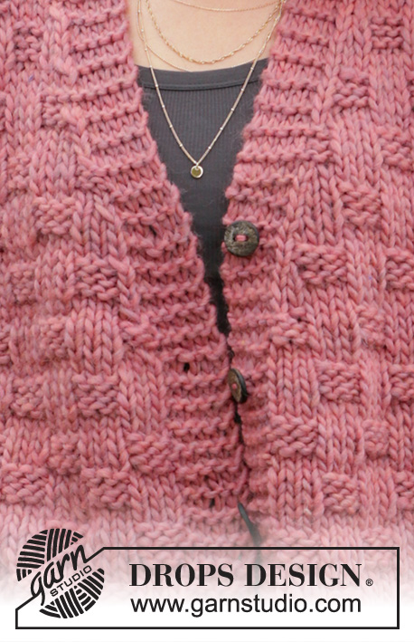 Boston Bricks Jacket / DROPS 206-32 - Długi sweter rozpinany na drutach ściegiem strukturalnym, z dekoltem w kształcie litery V, z włóczki DROPS Snow. Od S do XXXL.