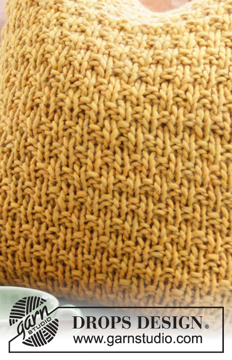 Tea and Honey Pillow / DROPS 207-46 - Capa de almofada tricotada em ponto texturado, em DROPS Snow ou DROPS Wish. Para uma almofada de 50x50 cm.