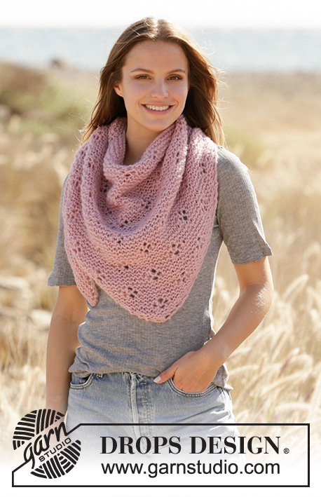 Western Rider / DROPS 212-37 - Knitted shawl in DROPS Air. The piece is worked with garter stitch and lace pattern.