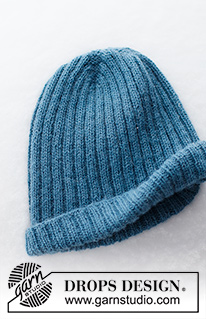 Winter Mist Hat / DROPS 224-28 - Męska czapka na drutach / czapka typu hipster na drutach z włóczki DROPS Alpaca. Przerabiana od dołu do góry ściągaczem. Od S do XL.