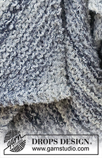 Smoky Horizons / DROPS 226-19 - Manta tricotada em canelado com 2 fios DROPS Delight + 1 fio DROPS Alpaca Bouclé ou 1 fio DROPS Big Delight + 1 fio DROPS Alpaca Bouclé. Tricota-se em diagonal de um canto ao outro.
