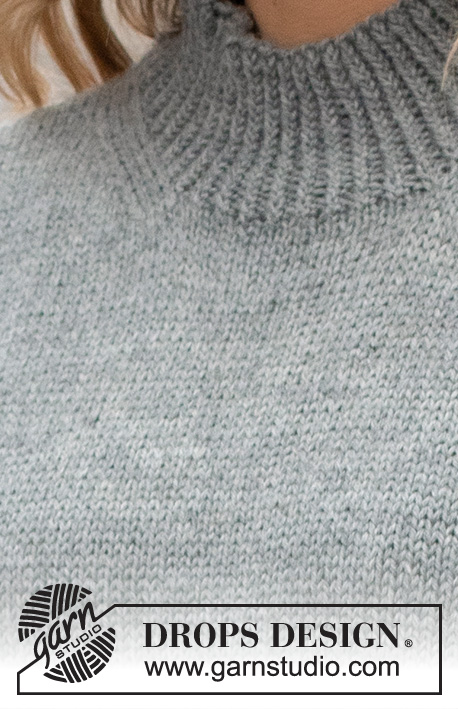 Grey Stone Hill / DROPS 228-29 - Colete tricotado com gola alta, orlas em canelado e fendas nos lados, em DROPS Karisma. Do S ao XXXL