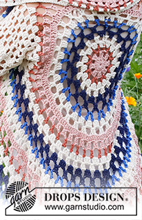 Summer Sunset / DROPS 230-33 - Casaco crochetado em redondo, com riscas e ponto rendado, em DROPS Paris. Do S ao XXXL
