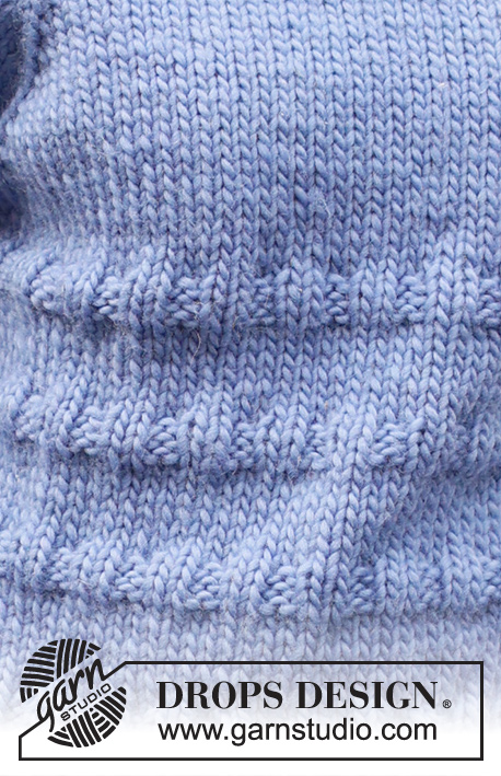 Blueberry Harvest / DROPS 236-19 - Strikket bluse i DROPS Snow. Arbejdet strikkes oppefra og ned med dobbelt halskant, raglan og reliefmønster. Størrelse S - XXXL.