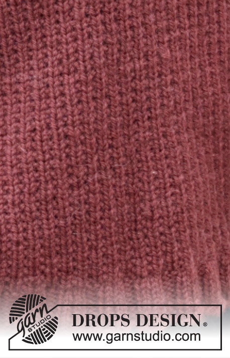 Rustic Berry Sweater / DROPS 245-26 - Sweter na drutach, przerabiany od dołu do góry, z włóczki DROPS Nepal. Ze strukturalnym ściegiem fantazyjnym, skosami ramion i wysokim wykończeniem dekoltu. Od S do XXXL.