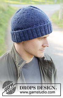 Erikstad Hat / DROPS 246-29 - Męska czapka na drutach, z włóczki DROPS Alaska. Przerabiana od dołu do góry dżersejem, z brzegiem ściągaczem. Rozmiary S – XL.