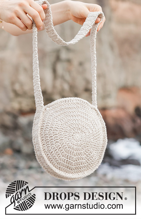 Tortilla Bag / DROPS 247-5 - Crocheted round bag in DROPS Bomull-Lin.