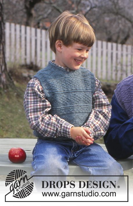 DROPS 59-23 - Pull sans manches pour enfant tricoté en DROPS Karisma. Du 2 au 14 ans.