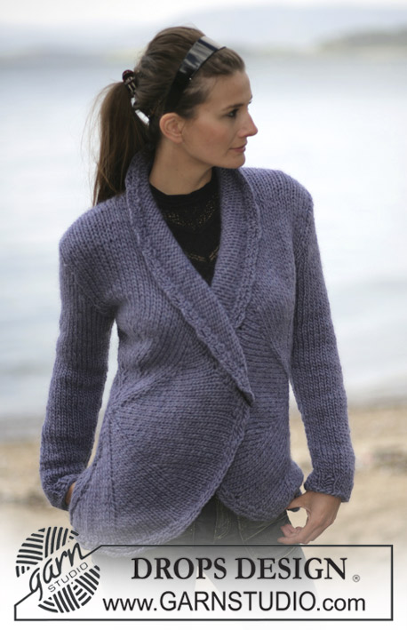 DROPS 97-8 - Rozpinany sweter na drutach, z okręgami na bokach, z włóczki Drops Snow.