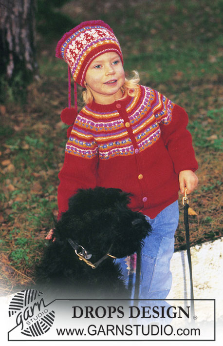 Jeannie's Joy / DROPS Baby 10-13 - Rozpinany sweter w stylu norweskim, z zaokrąglonym karczkiem i czapka na drutach, z włóczki DROPS Camelia