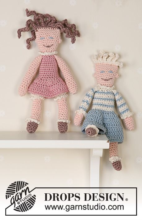 Pernille / DROPS Baby 13-37 - Le bambole “Peter” e “Pernille” lavorate all’uncinetto in DROPS Muskat.