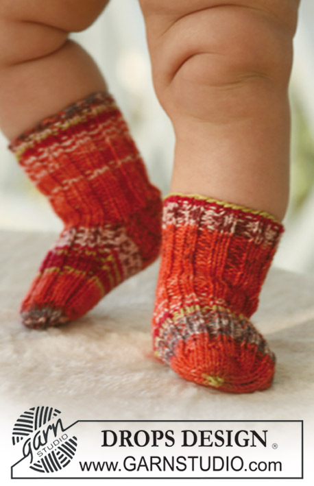 Little Jamboree Socks / DROPS Baby 16-27 - Prjónaðir sokkar fyrir börn úr DROPS Fabel. Stærð: 1 mánaða - 4 ára.