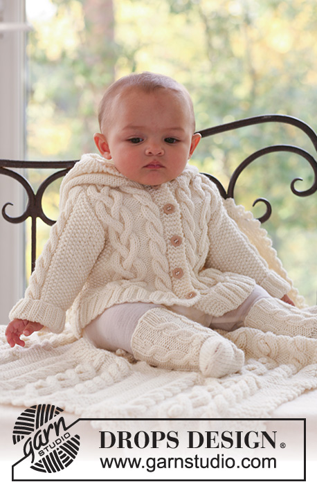Matheo / DROPS Baby 17-2 - Sett med strikket jakke med hette, sokker og teppe med fletter til baby og barn i DROPS Merino Extra Fine. Tema: Babyteppe
