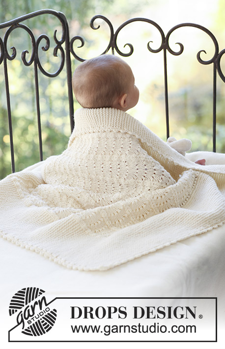 Princess Chantilly / DROPS Baby 18-30 - Manta de bebés tricotada em ponto de ondas em DROPS Merino Extra Fine ou Sky
