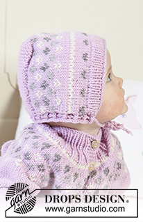 Strawberry Cheeks / DROPS Baby 19-1 - Set med stickad kofta med runt ok, hög hals, hätta och sockor med mönster till barn och baby i DROPS Merino Extra Fine