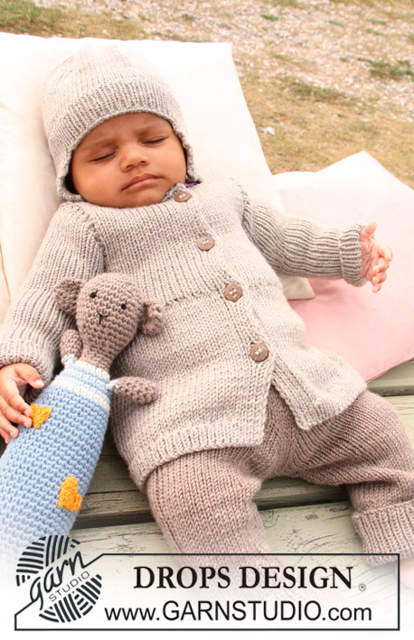 DROPS Baby 20-10 - Dětské a baby kalhoty s pružným pasem a lampasy pletené z příze DROPS Merino Extra Fine