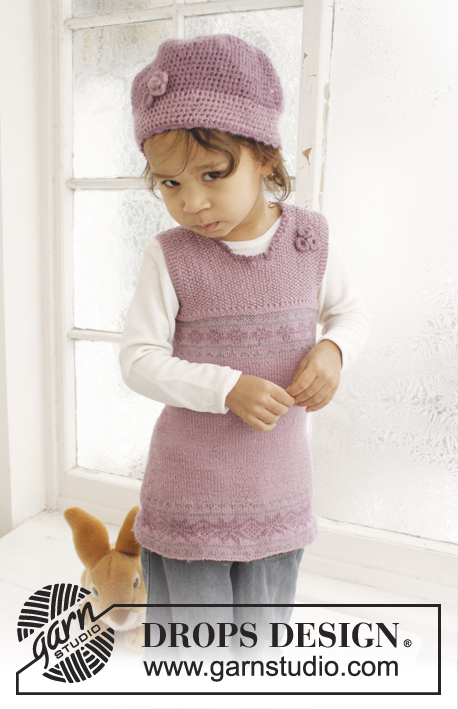 Sweet Violette / DROPS Baby 21-7 - Conjunto de vestido tricotado e boina em croché para bebés e crianças em DROPS BabyAlpaca Silk ou DROPS Safran