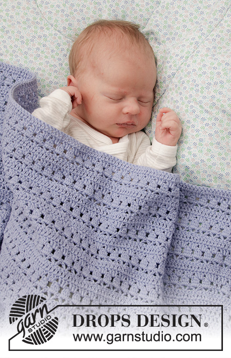 Sleepyhead / DROPS Baby 33-1 - Gehaakte deken voor baby in DROPS Safran of DROPS BabyMerino. Het werk wordt gehaakt met kantpatroon. Thema: babydeken