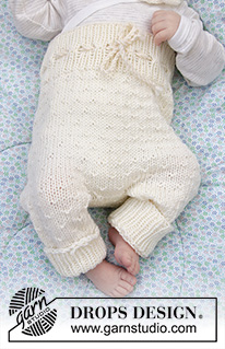 Winter Baby / DROPS Baby 33-12 - Gebreide set bestaande uit een broek en muts voor baby in DROPS Merino Extra Fine. Maat: Prematuur tot 4 jaar