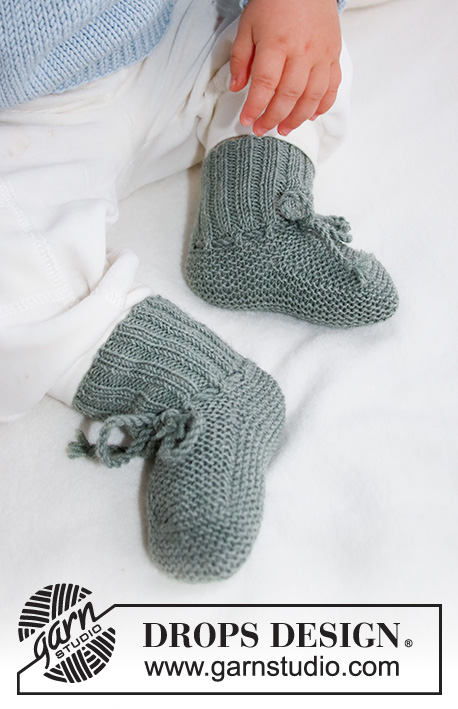 Tide Socks / DROPS Baby 43-20 - Vauvan ja lapsen neulotut tohvelit DROPS BabyMerino -langasta. Koot keskonen - 4 vuotta.