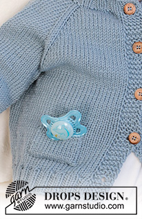 Blue Song / DROPS Baby 45-21 - Casaco tricotado de cima para baixo para bebé, em DROPS Merino Extra Fine. Tricota-se com cavas raglan e bolsos. Tamanhos: 0 - 2 anos.
