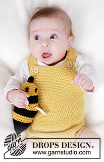 Bumblebee Romper / DROPS Baby 45-3 - Combi-short tricoté pour bébé en DROPS BabyMerino. Se tricote de haut en bas au point mousse. Du 0 au 4 ans.