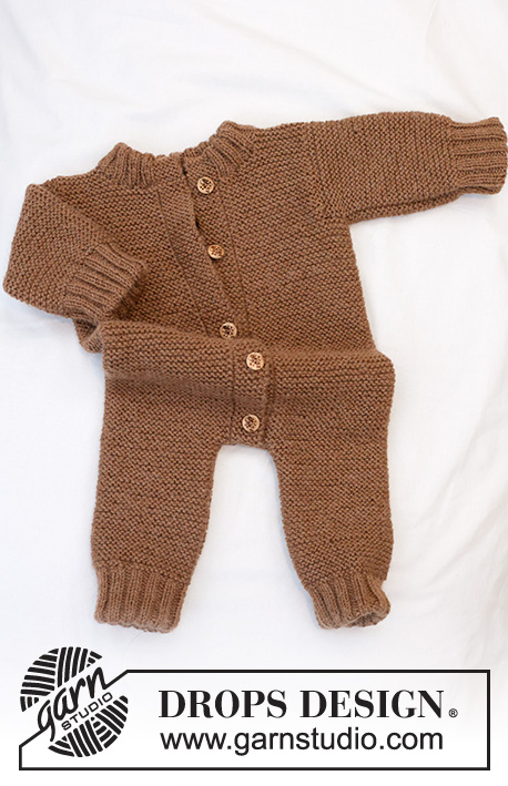 Winter Ready / DROPS Baby 45-9 - Combinaison tricotée pour bébé et enfant, en DROPS Lima. Se tricote de bas en haut au point mousse. Du 0 au 4 ans.