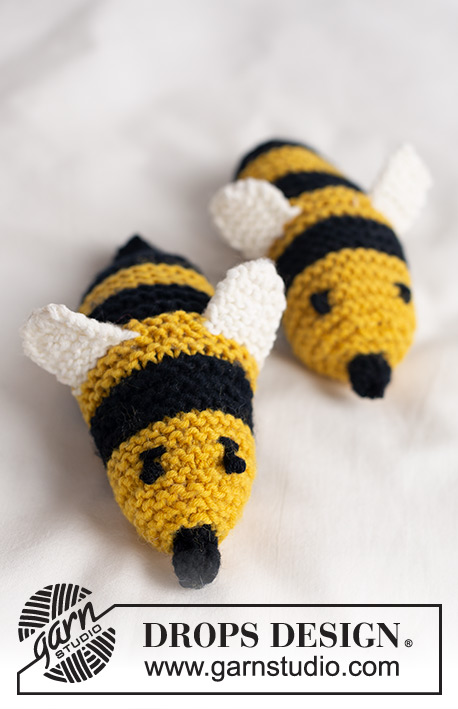 Bee Buddies / DROPS Baby 46-19 - Dziecięca zabawka pszczółka na drutach, z włóczki DROPS Merino Extra Fine. Przerabiana w tę i z powrotem ściegiem francuskim. Temat: zabawki