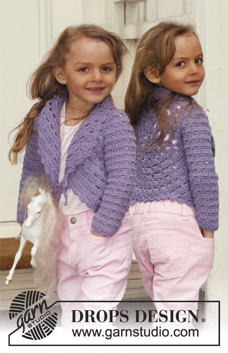 Lovely Lily / DROPS Children 24-6 - Sweter rozpinany na szydełku, z długim rękawem przerabiany na okrągło, ściegiem ażurowym z włóczki DROPS Paris. Od 3 do 12 lat 